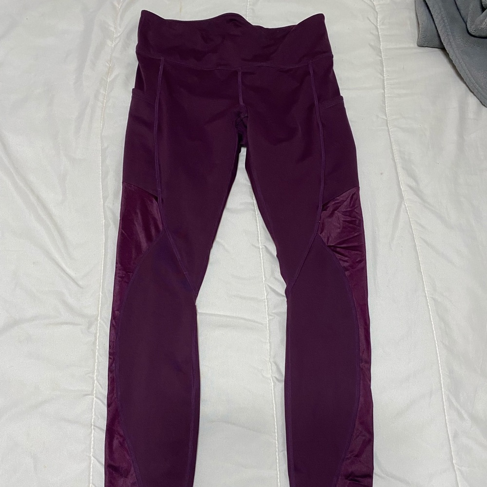 Fabletics leggings w/ pockets